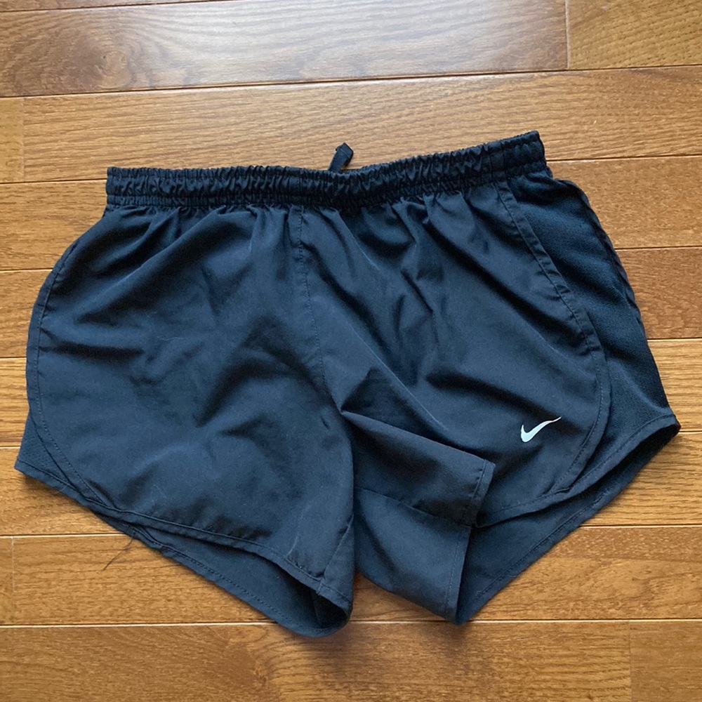 nike girls running shorts